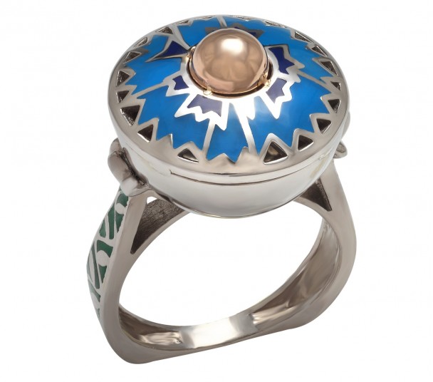 Серебряное кольцо с вставкой из золота и эмалью. Артикул 310270Н  размер 17 - Фото 1