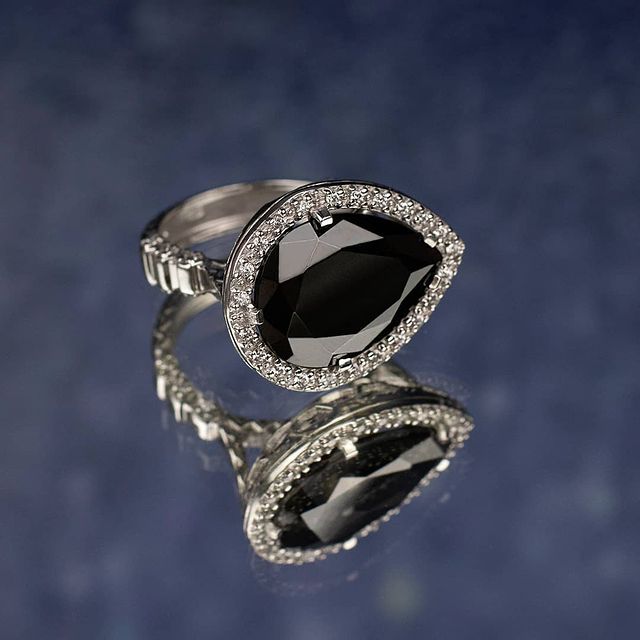 Серебряное кольцо с фианитами. Артикул  330846С  размер 19 - Фото 3