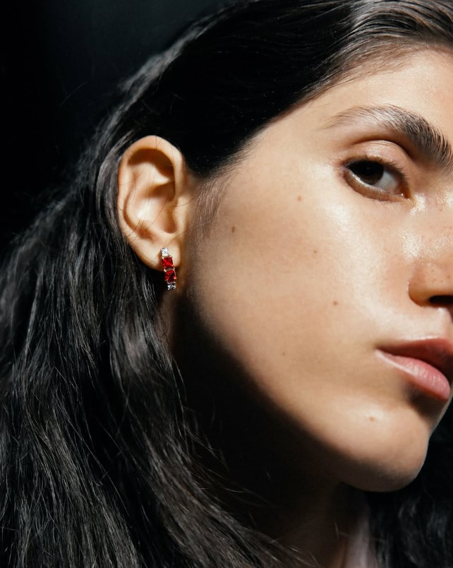 Gold earrings with rubies and cubic zirkonia. Article 455403  - Photo 3