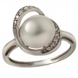 Серебряное кольцо с жемчугом и фианитами. Артикул 380352С  размер 19 - Фото 3