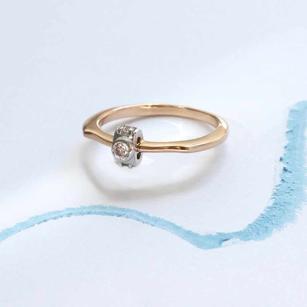 Золотое кольцо с фианитами. Артикул 350013  размер 17.5 - Фото 2