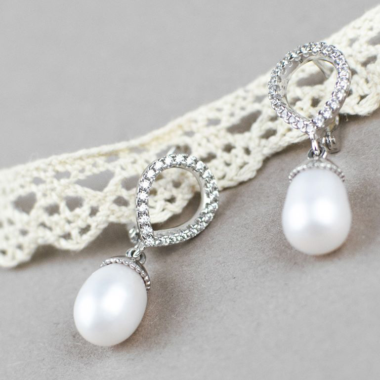 Срібні сережки з перлинами та фіанітами. Артикул 420273С  - Фото 2