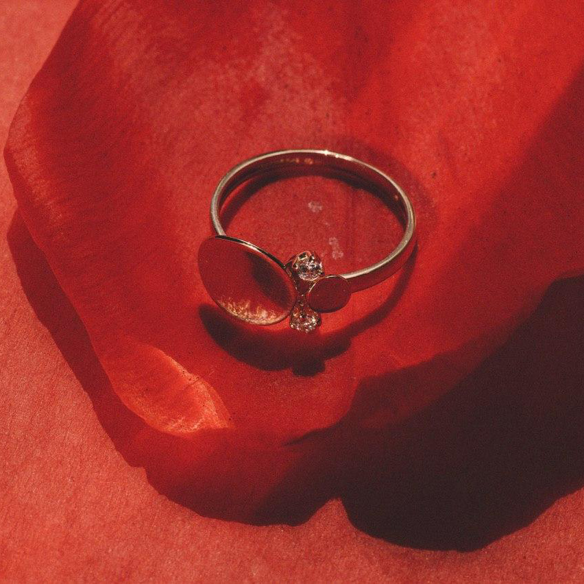 Золотое кольцо с фианитами. Артикул 380474  размер 16.5 - Фото 3